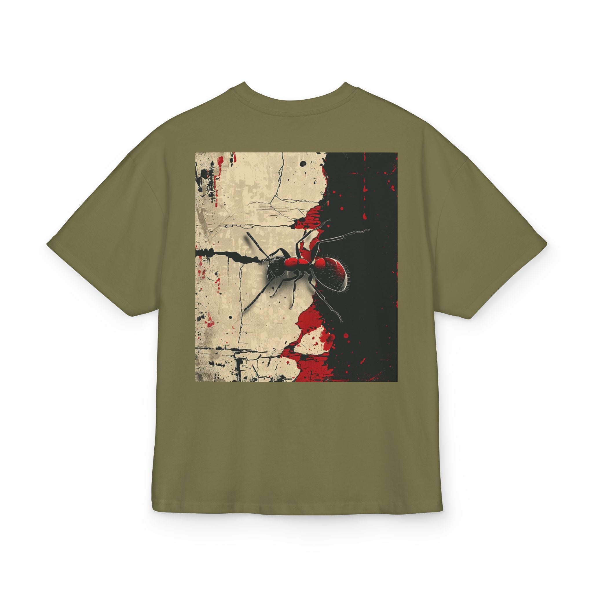 Vintage-Inspired Graphic Tee with Ant Design for Nature Lovers