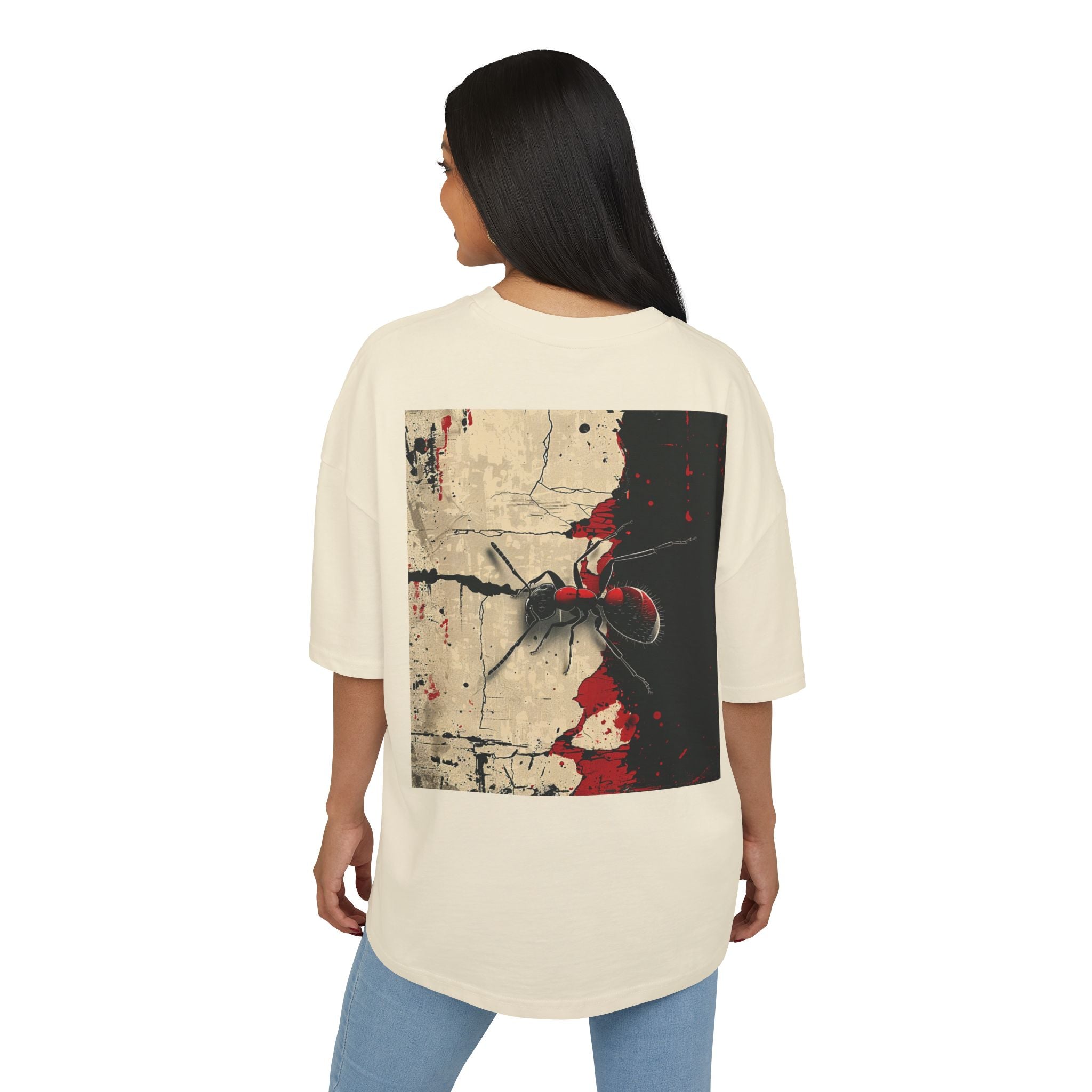 Vintage-Inspired Graphic Tee with Ant Design for Nature Lovers
