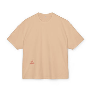 Vintage-Inspired Graphic Tee with Ant Design for Nature Lovers